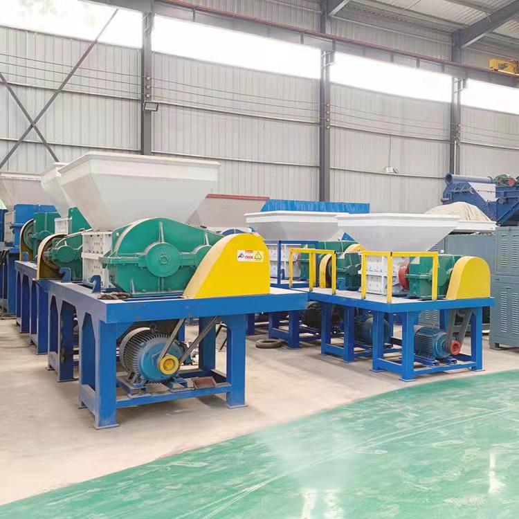 彩鋼瓦撕碎機(jī)